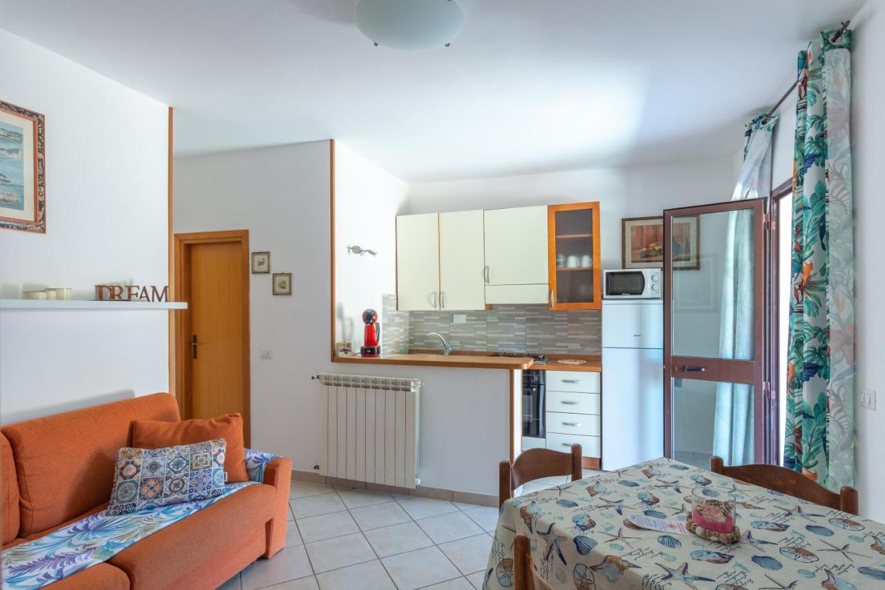 Elbaloves Appartaments Villa Capoliveri  Ngoại thất bức ảnh