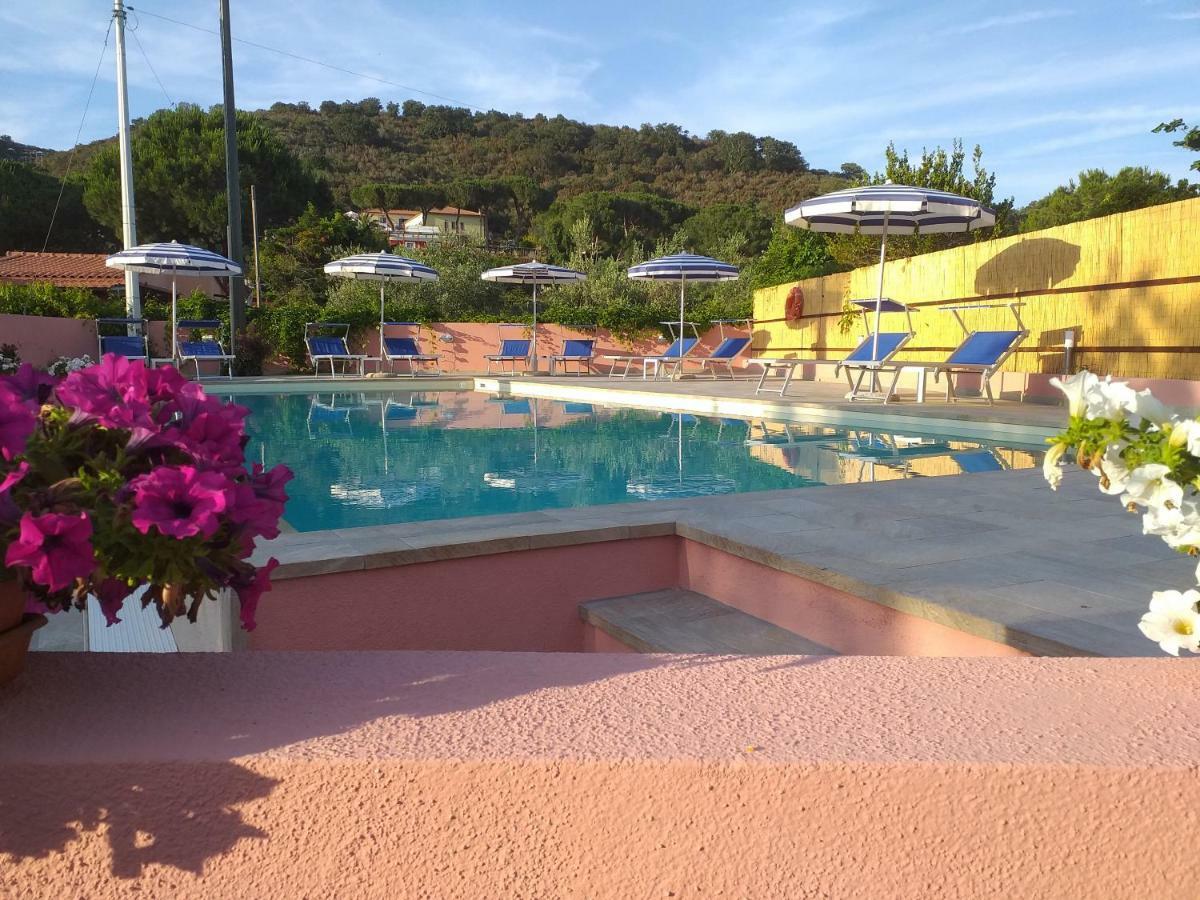Elbaloves Appartaments Villa Capoliveri  Ngoại thất bức ảnh